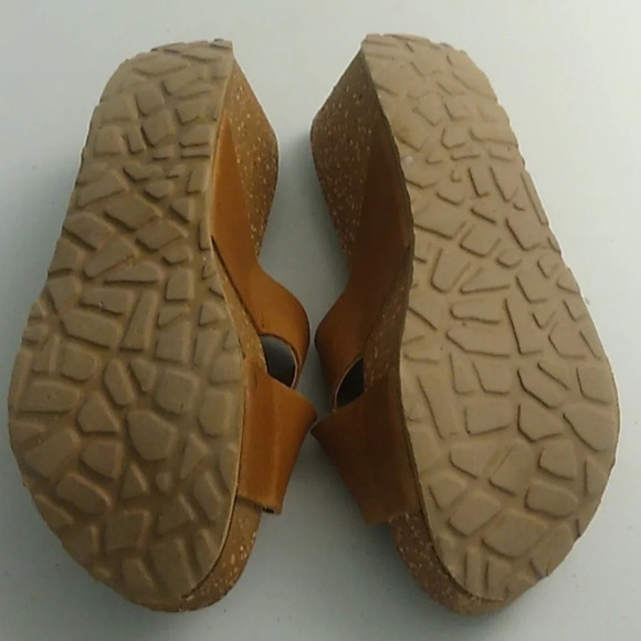 A. Giannetti Italy Leather cross strap slides 3" cork heel platform wedgesandals - Picture 7 of 9